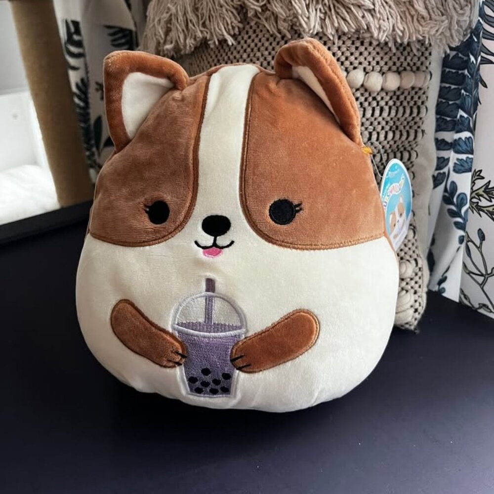 *NWT* Regina Corgi w/ Boba Squishmallow